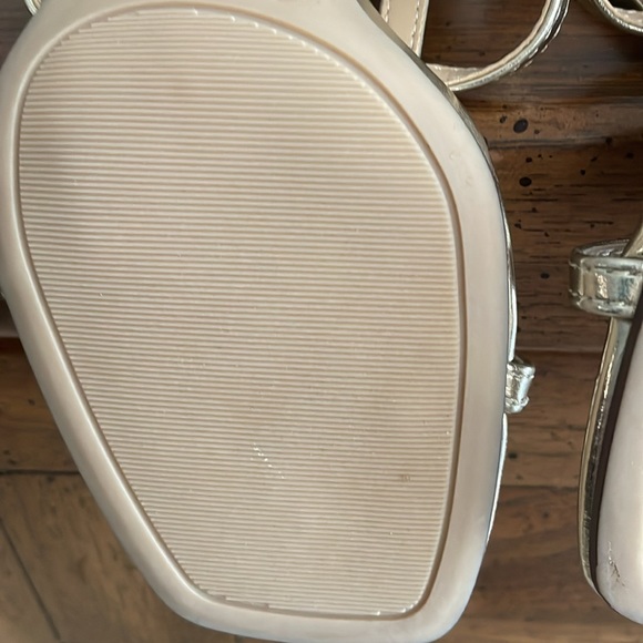 Unisa Gold Ankle Strap Heels Size 6 - Picture 5 of 10